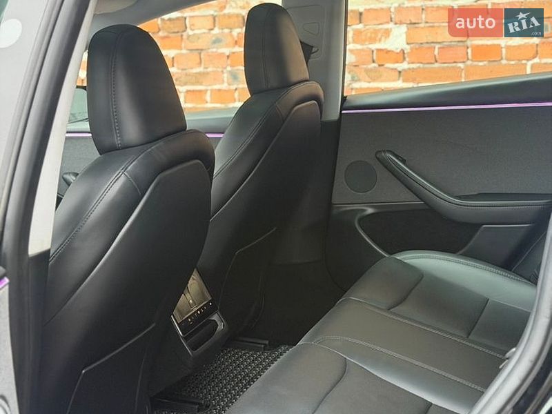 Седан Tesla Model 3 2025 в Хмельницком фото 36 Седан Tesla Model 3 2025 в Хмельницком