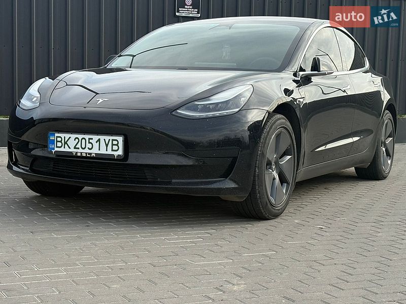Tesla Model 3 2019