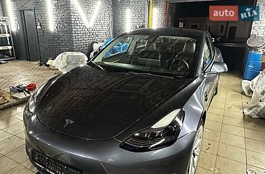 Седан Tesla Model 3 2023 в Львове фото 5 Седан Tesla Model 3 2023 в Львове