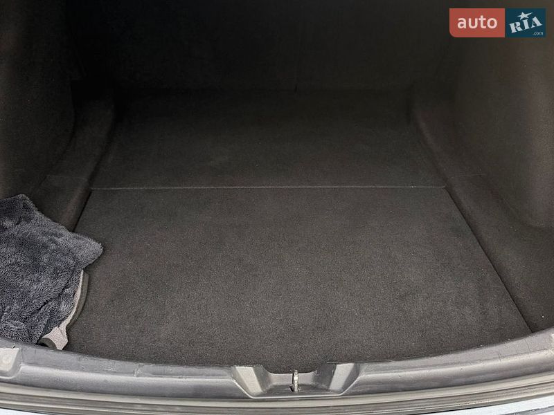 Седан Tesla Model 3 2020 в Тернополе
