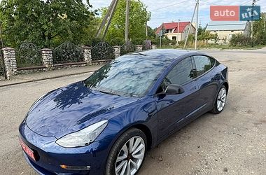 Седан Tesla Model 3 2022 в Золочеве