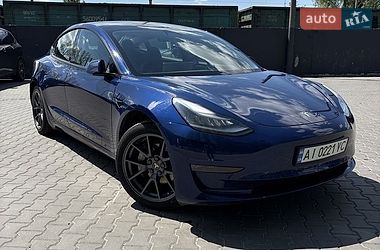Седан Tesla Model 3 2020 в Киеве