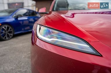 Седан Tesla Model 3 2024 в Киеве