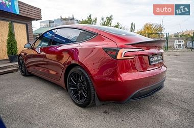 Седан Tesla Model 3 2024 в Киеве