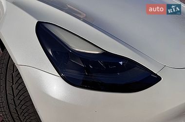 Седан Tesla Model 3 2021 в Миргороді