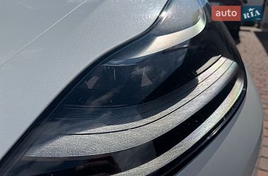 Седан Tesla Model 3 2021 в Миргороді