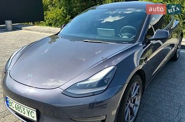 Седан Tesla Model 3 2022 в Львові