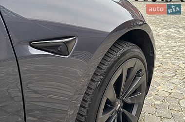 Седан Tesla Model 3 2023 в Днепре