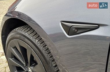 Седан Tesla Model 3 2023 в Днепре