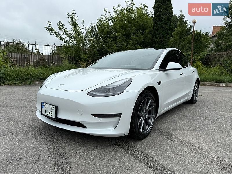 Седан Tesla Model 3 2021 в Нежине