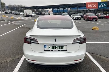 Седан Tesla Model 3 2019 в Киеве