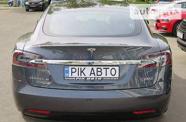 Седан Tesla Model S 2019 в Киеве