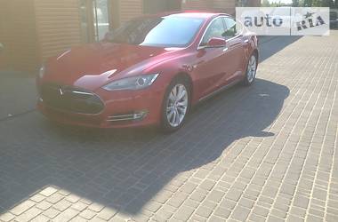 Седан Tesla Model S 2014 в Одессе