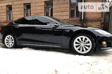 Седан Tesla Model S 2016 в Харькове