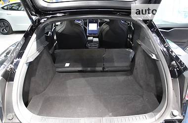 Лифтбек Tesla Model S 2018 в 