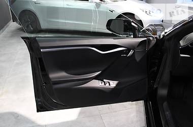 Лифтбек Tesla Model S 2018 в 