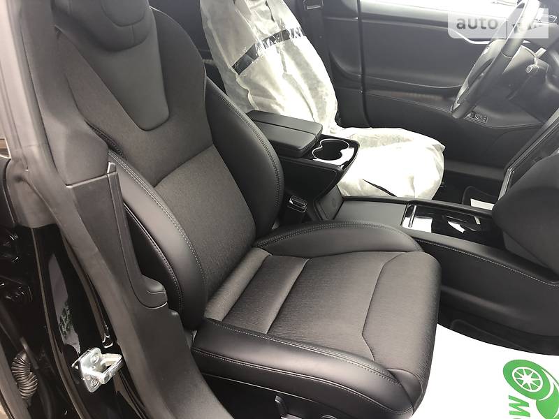Седан Tesla Model S 2018 в Одесі