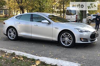 Седан Tesla Model S 2013 в Миколаєві