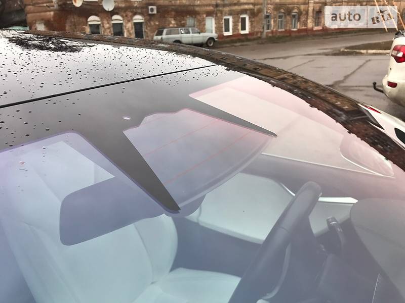 Хетчбек Tesla Model S 2017 в Харкові