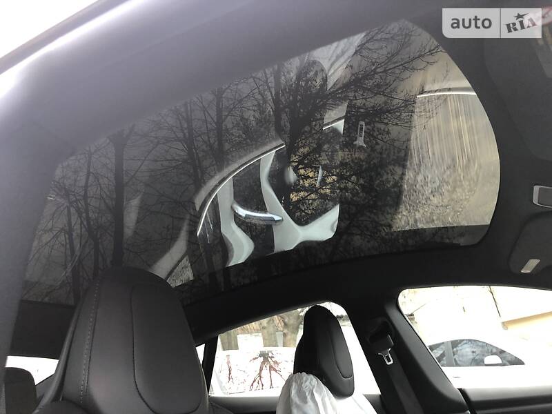 Седан Tesla Model S 2018 в Одессе