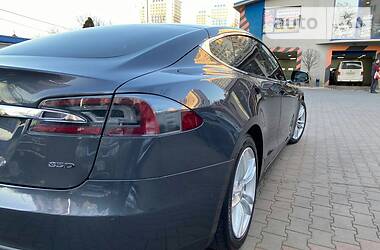 Лифтбек Tesla Model S 2016 в 