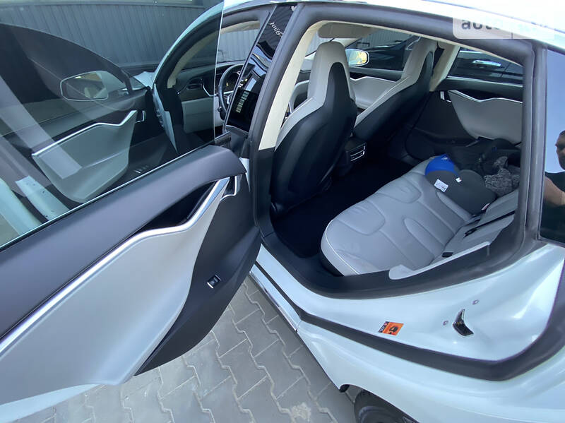 Хетчбек Tesla Model S 2013 в Луцьку