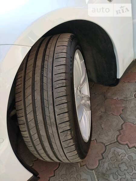 Седан Tesla Model S 2016 в Житомирі фото 63 Седан Tesla Model S 2016 в Житомирі