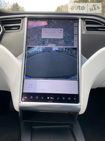 Хетчбек Tesla Model S 2017 в Харкові