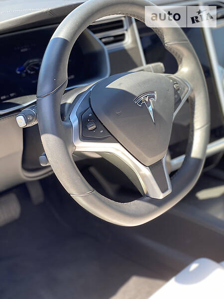 Ліфтбек Tesla Model S 2017 в Житомирі фото 8 Ліфтбек Tesla Model S 2017 в Житомирі