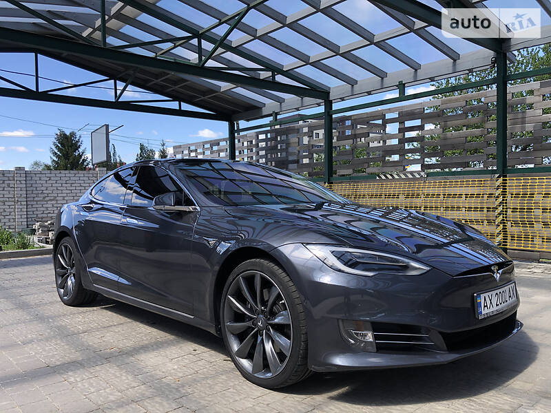 Хетчбек Tesla Model S 2017 в Харкові