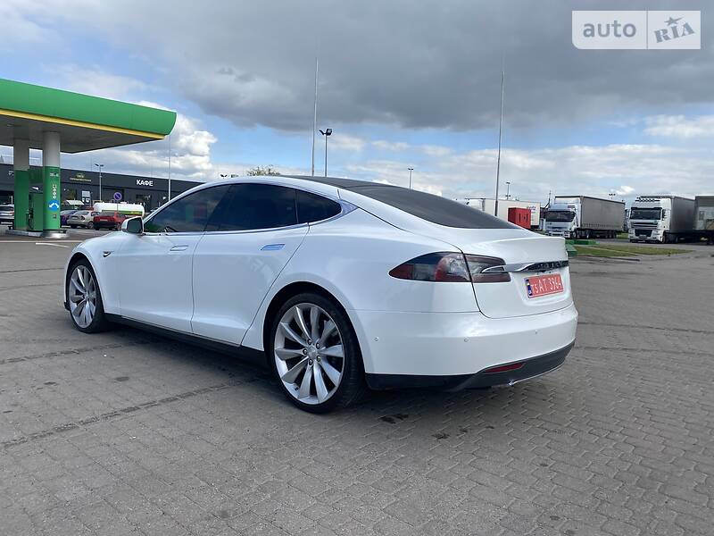 Хетчбек Tesla Model S 2013 в Луцьку