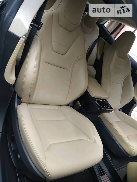 Седан Tesla Model S 2016 в Житомирі фото 50 Седан Tesla Model S 2016 в Житомирі