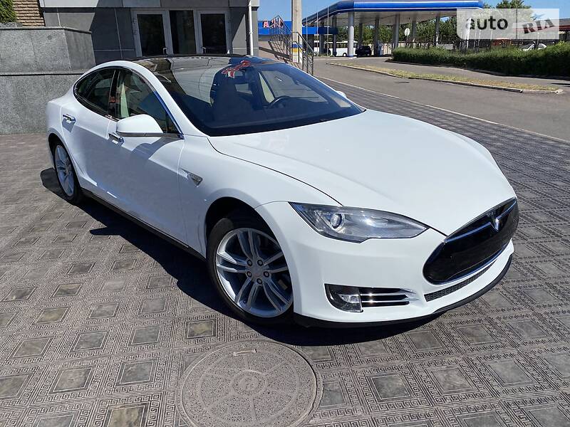 Седан Tesla Model S 2013 в Дніпрі фото 2 Седан Tesla Model S 2013 в Дніпрі