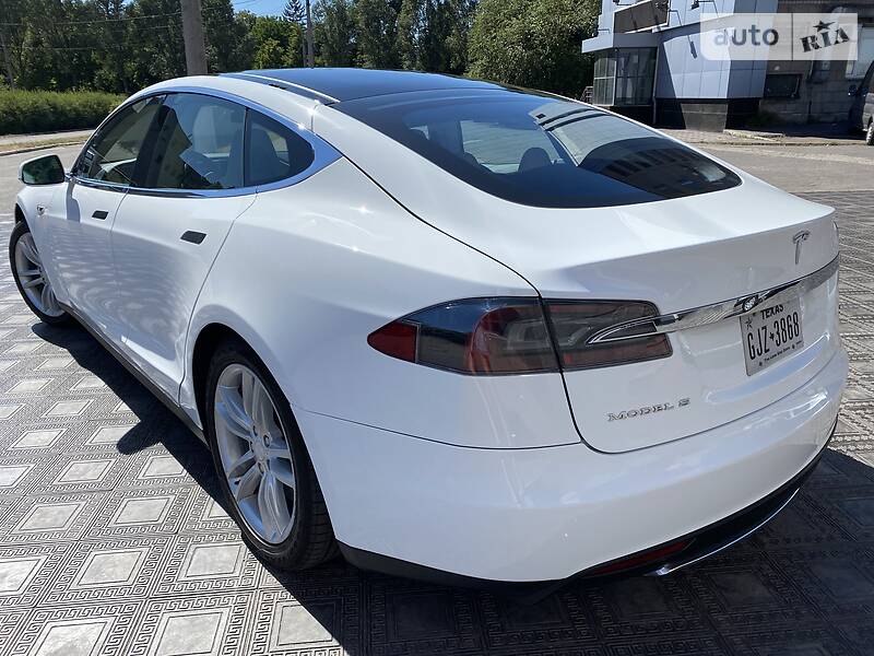 Седан Tesla Model S 2013 в Дніпрі фото 9 Седан Tesla Model S 2013 в Дніпрі
