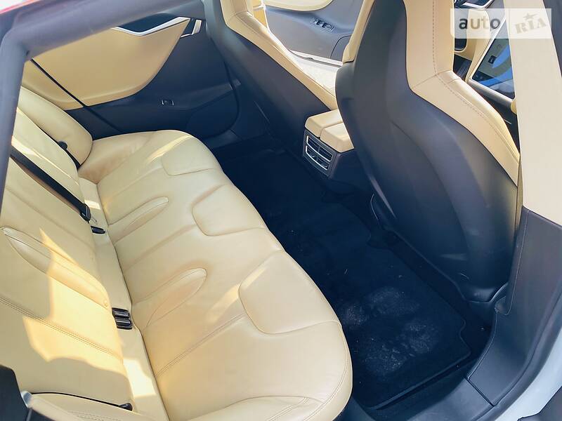 Седан Tesla Model S 2013 в Дніпрі фото 17 Седан Tesla Model S 2013 в Дніпрі
