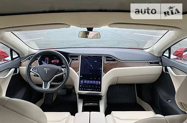 Хетчбек Tesla Model S 2018 в Полтаві