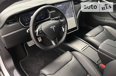 Седан Tesla Model S 2020 в Киеве