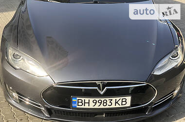 Седан Tesla Model S 2016 в Одессе