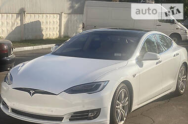 Хэтчбек Tesla Model S 2015 в Одессе