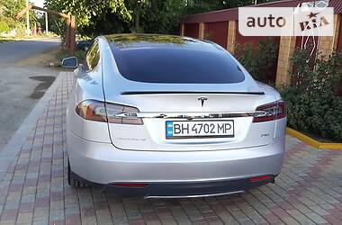 Хэтчбек Tesla Model S 2013 в Одессе