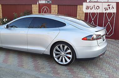 Хетчбек Tesla Model S 2013 в Одесі