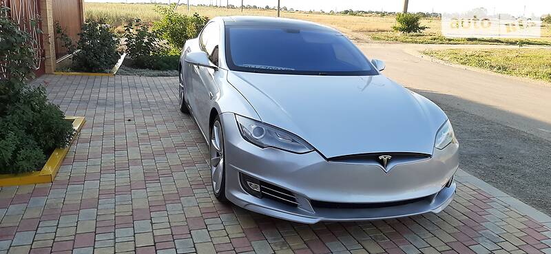 Хэтчбек Tesla Model S 2013 в Одессе