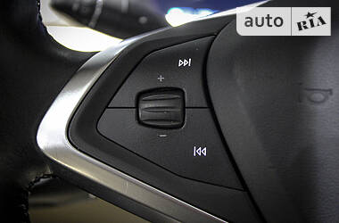 Седан Tesla Model S 2013 в 