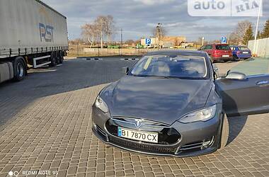 Лифтбек Tesla Model S 2013 в Пирятине