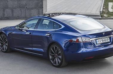 Ліфтбек Tesla Model S 2018 в Харкові