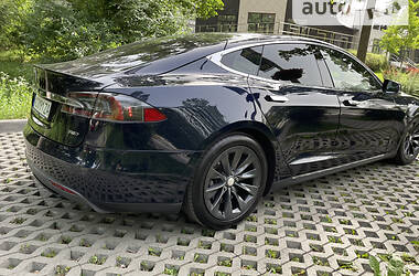 Хетчбек Tesla Model S 2015 в Києві