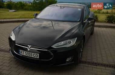 Хэтчбек Tesla Model S 2015 в Коломые