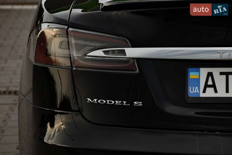 Хетчбек Tesla Model S 2015 в Коломиї