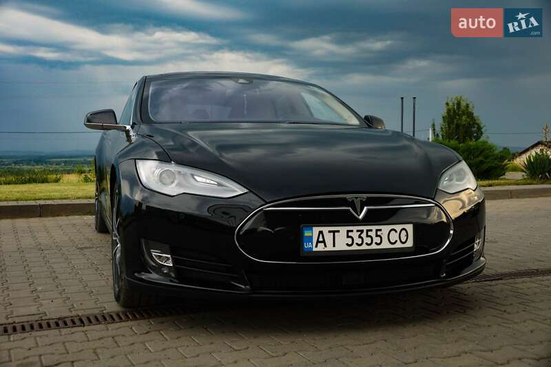 Хетчбек Tesla Model S 2015 в Коломиї