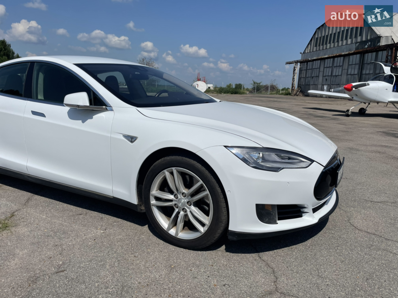 2015 Tesla Model S - мініатюра 11